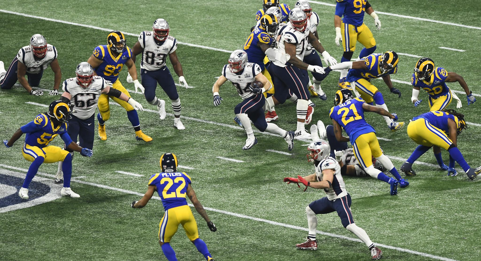 埃贝尔：我们之前收到的邮件说迪亚斯停赛一场；拜仁将上诉