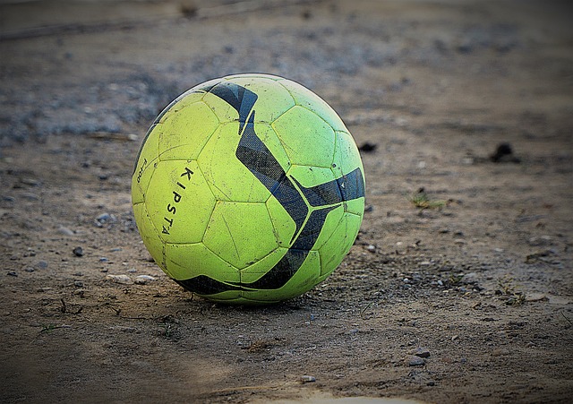 力出众的球 力出众的球